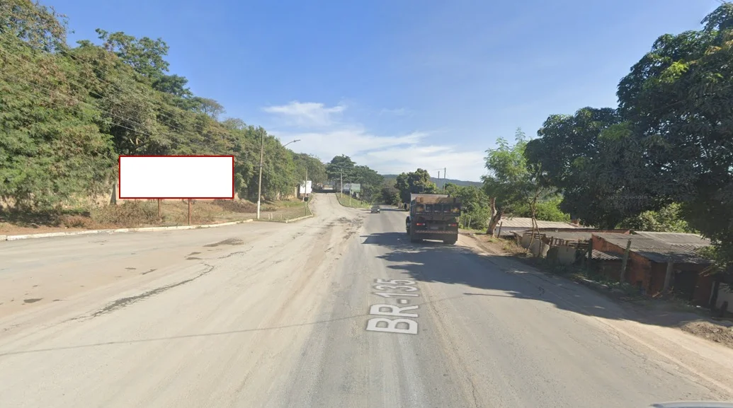 montes-claros-cidade-outdoor-placa-painel-comunicacao-visual-midia-ooh-br-135-sentido-nova-esperanca-entrada-da-cidade-1624al