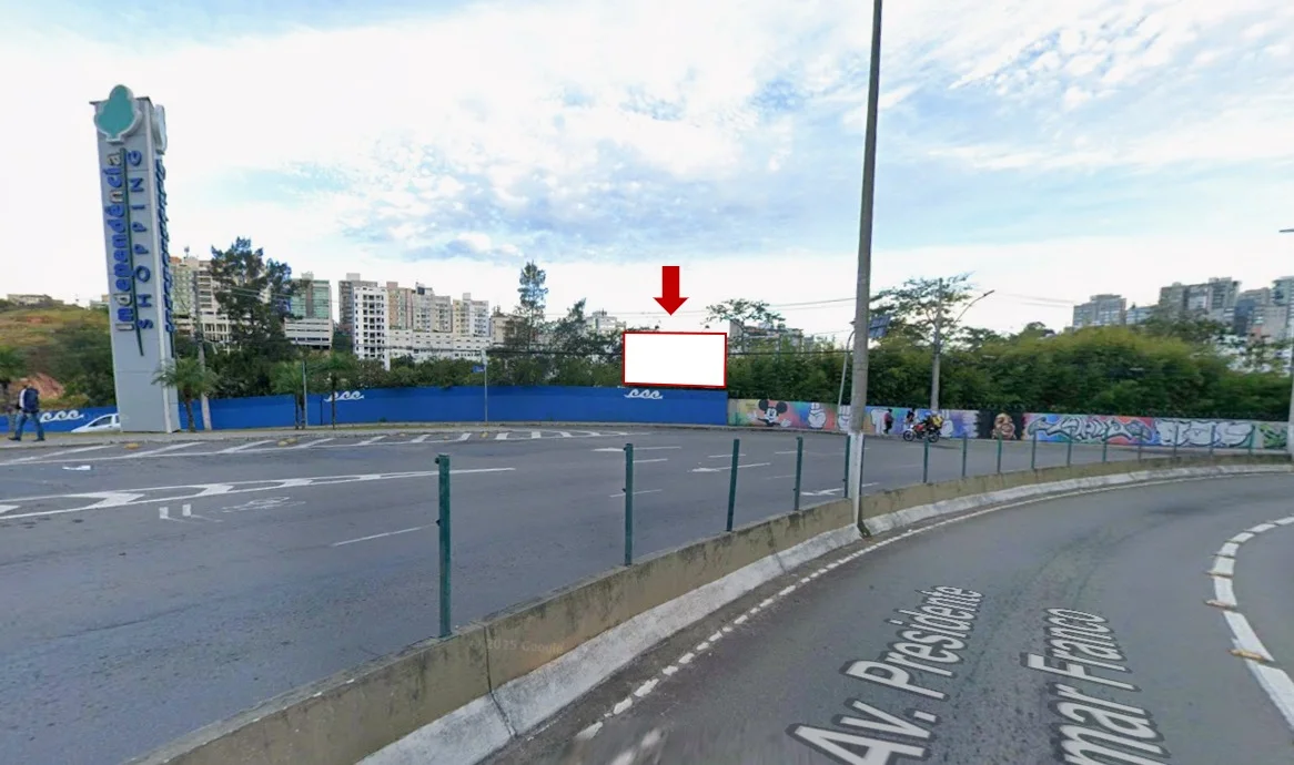 juiz-de-fora-front-light-outdoor-campanha-placa-painel-comunicacao-visual-publicidade-avenida-itamar-franco-independencia-shopping-supermercado-bretas-011ee