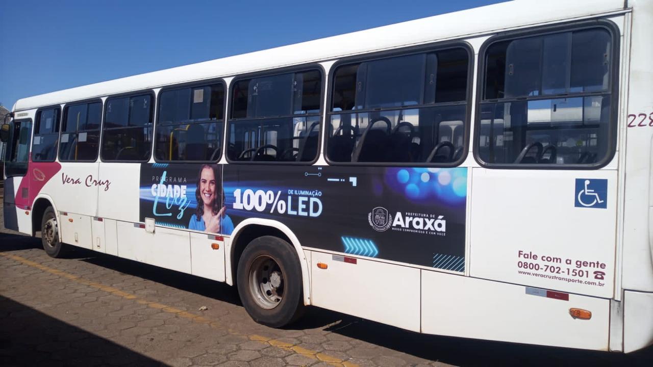 sidebus-onibus-coletivo-transito-cidade-araxa-minas-gerais-mg-comunicacao-visual-publicidade-impulso-house-sidebusaraxa-lm