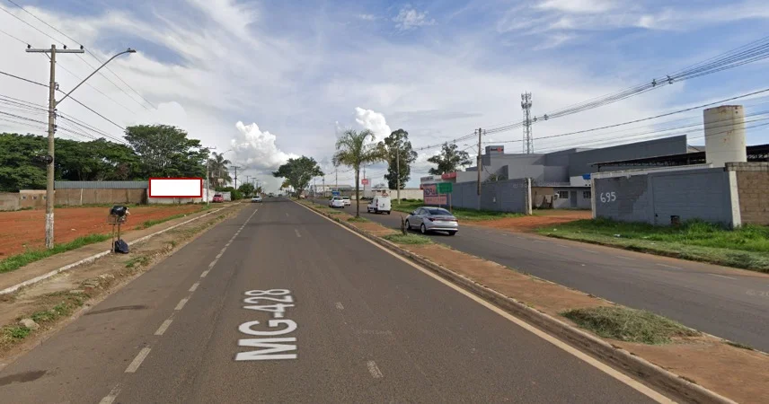 araxa-outdoor-placa-painel-comunicacao-visual-midia-ooh-olavo-drummond-700zg