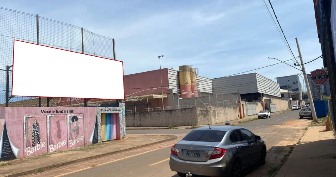 paracatu-cidade-outdoor-placa-painel-comunicacao-visual-midia-ooh-138am