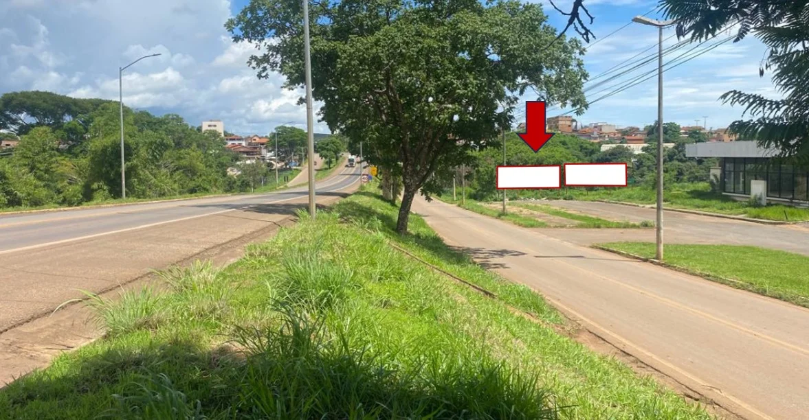 paracatu-cidade-outdoor-placa-painel-comunicacao-visual-midia-ooh-6600am
