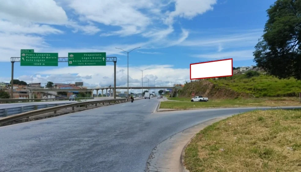 outdoor-cidade-sao-sebastiao-do-paraiso-placa-painel-avenida-daercio-cantieri-comunicacao-visual-proximo-sentido-painel-mega-confins-bh-017bh
