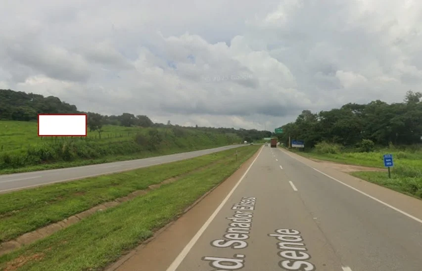 outdoor-placa-comunicacao-visual-midia-publicidade-patrocinio-painel-rodovario-262-km-sentido-para-minas-343pp
