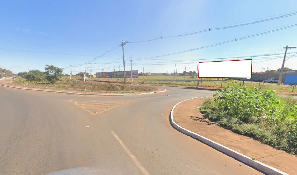 monte-carmelo-rua-juscelino-kubitschek-em-frente-a-rotatoria-proximo-ao-park-hotel-sentido-saida-da-cidade-proximo-ao-mart-minas-placa-painel-comunicacao-visual-midia-ooh-20te