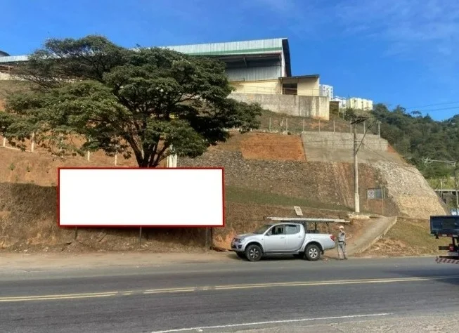 manhuacu-outdoor-placa-painel-comunicacao-ooh-chegada-reduto-trevo-zebu-12jpp