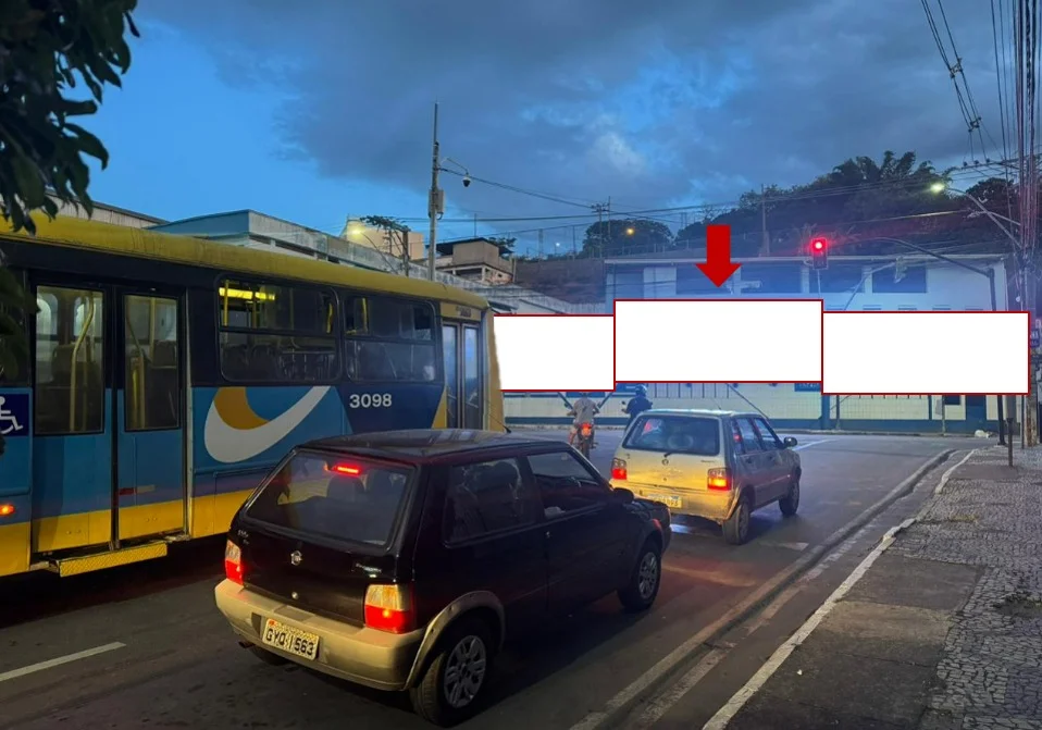 muriae-cidade-outdoor-placa-painel-comunicacao-visual-publicidade-impulso-house-coronel-mtc-centro-15hlm