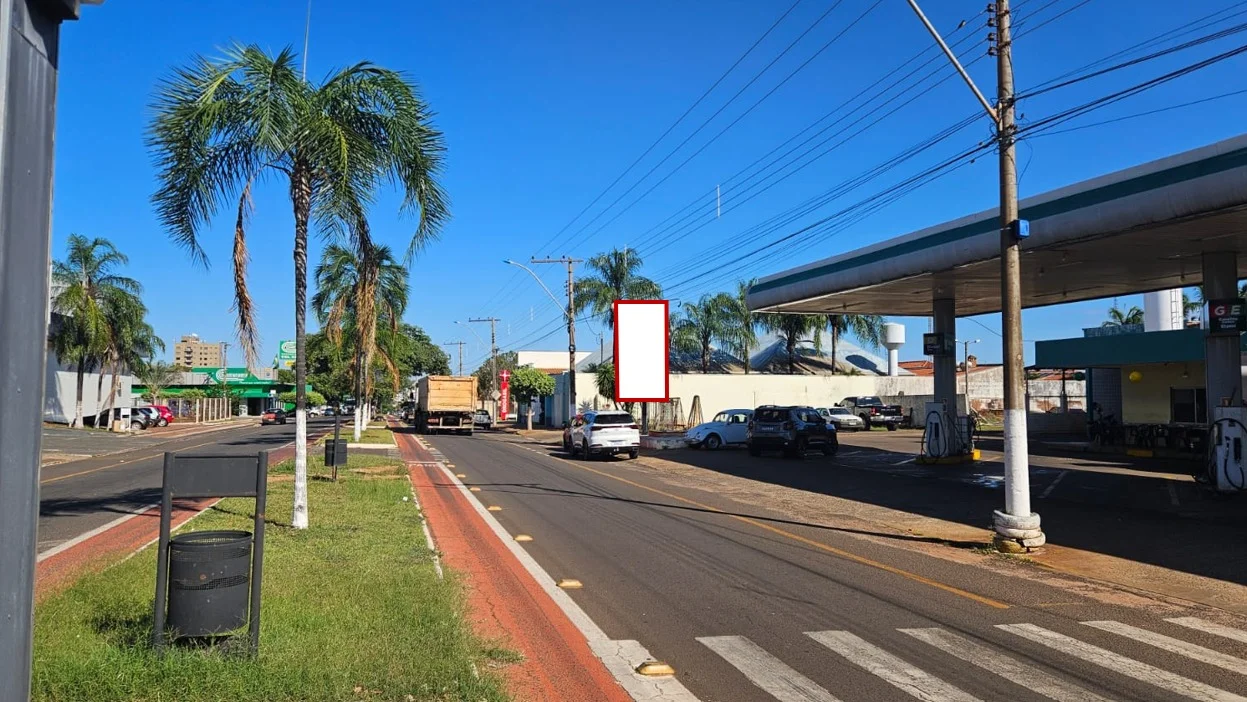 iturama-cidade-outdoor-placa-painel-comunicacao-visual-midia-ooh-centro-avenida-alexandrita-lado-posto-asa-branca-frente-prefeitura-147lt