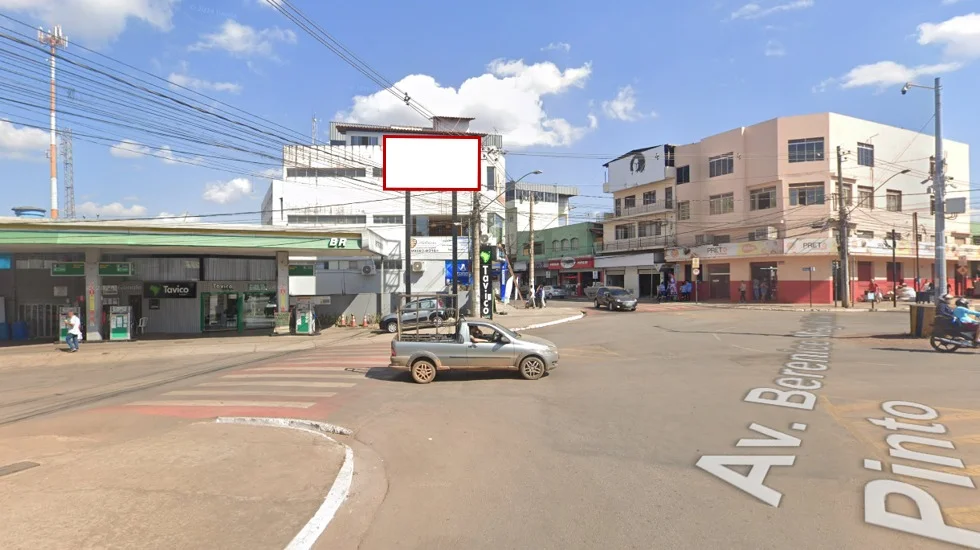 igarape-cidade-led-placa-painel-comunicacao-visual-midia-ooh-praca-da-matriz-avenida-governado-valadares-ao-lado-posto-br-572hd